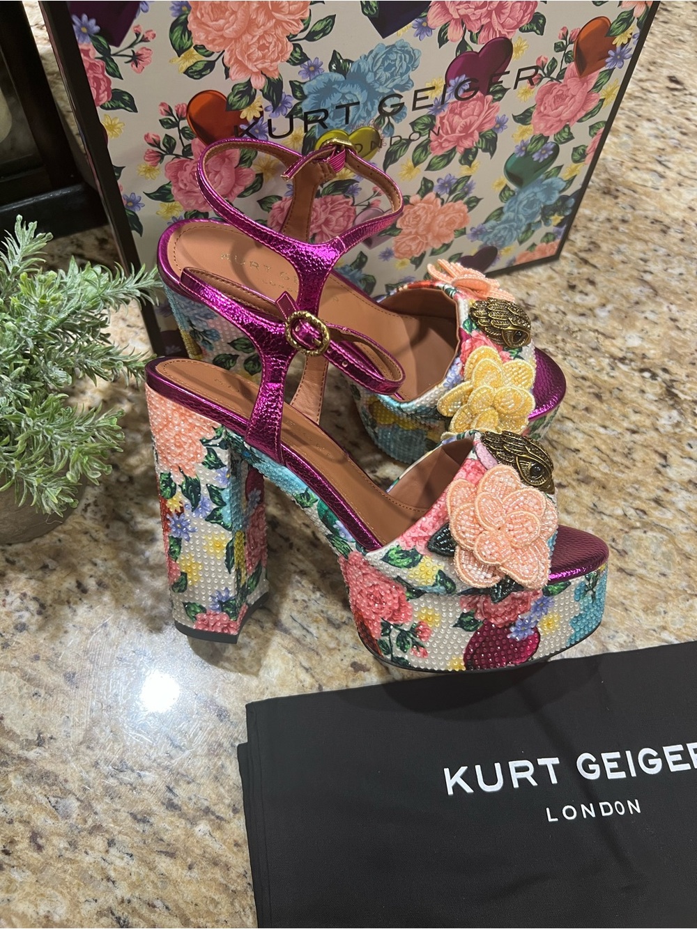 Kurt Geiger KENSINGTON Metallic Fuchsia Floral Beaded Platform Sandals 37 - Picture 5 of 16
